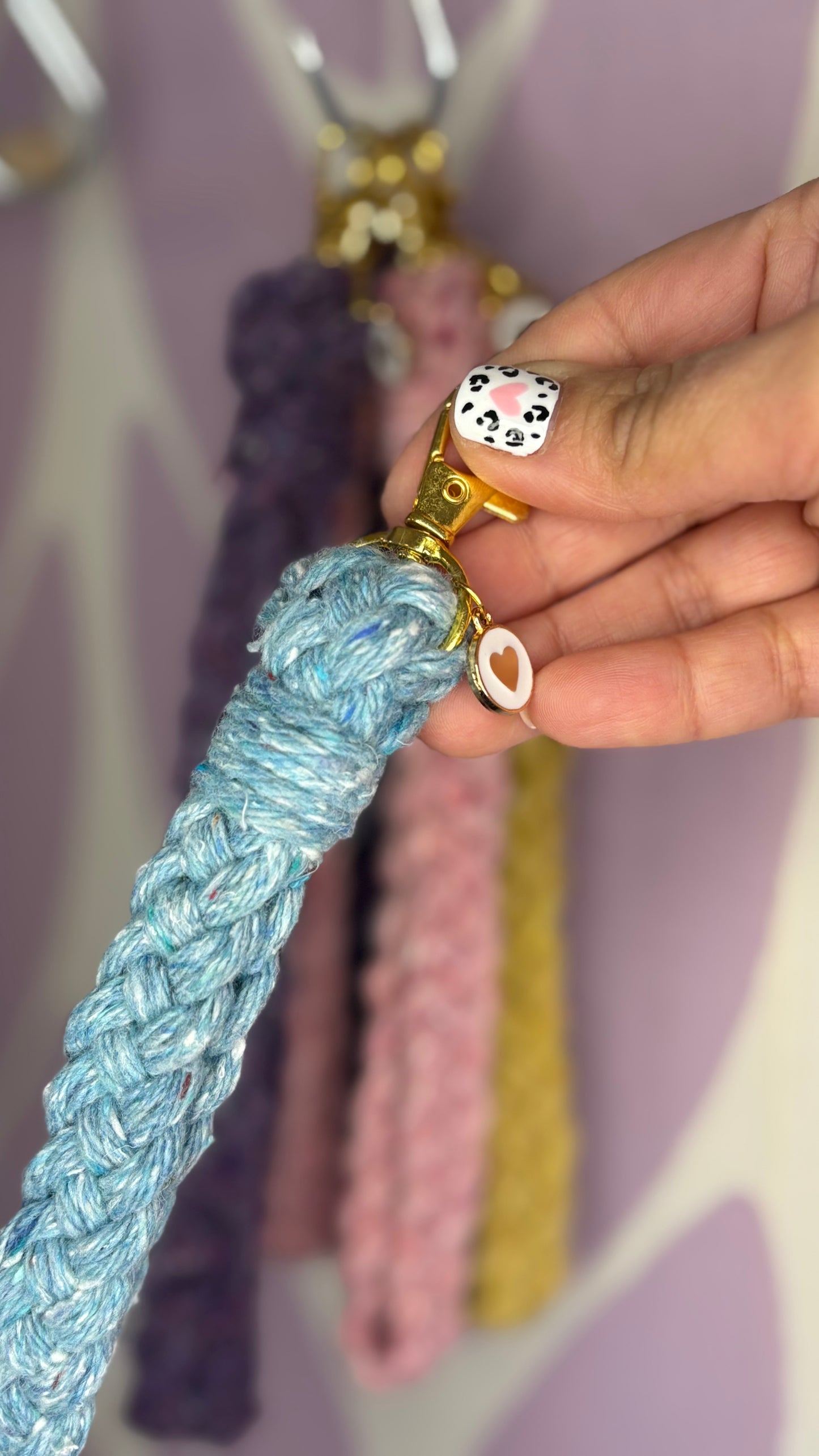 Strap sustentable con dije de corazón