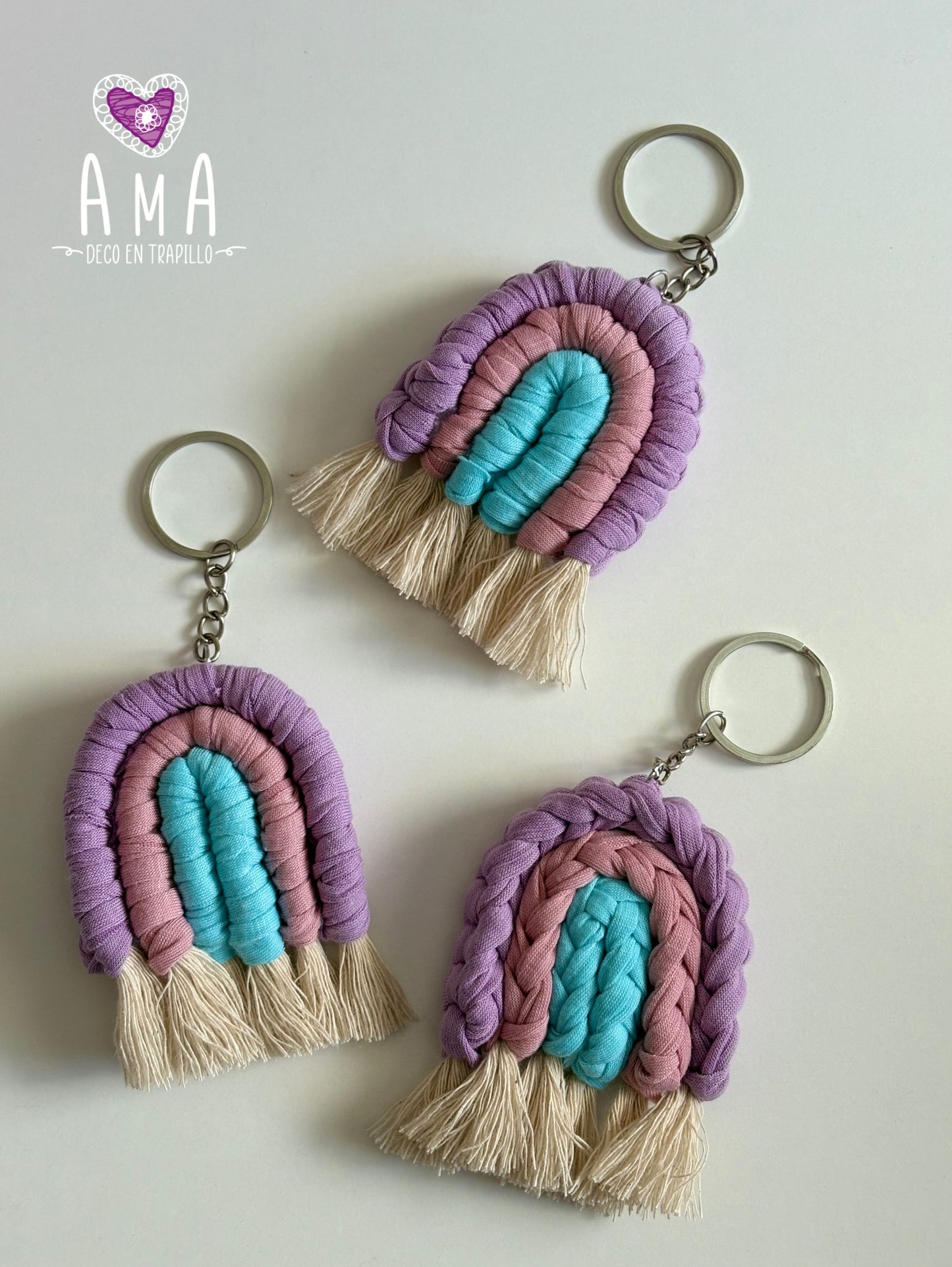 Llaveros Arcoíris AMA Deco