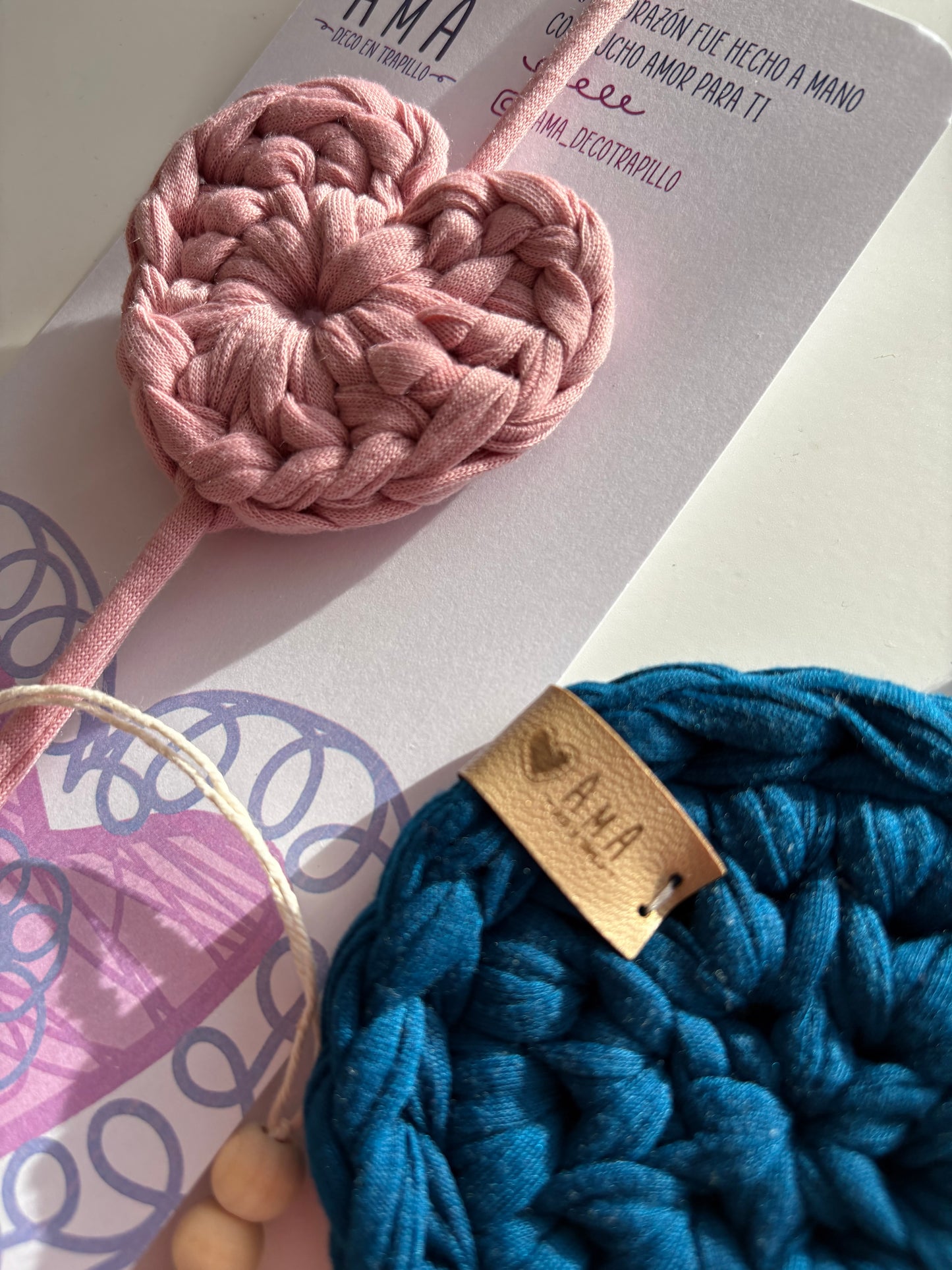 Kit Marcapáginas & Posavasos – AMA tu Momento